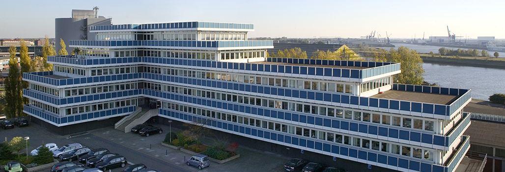 Headquarters Leschaco in Bremen, Germany – Blue and white building on the River Weser